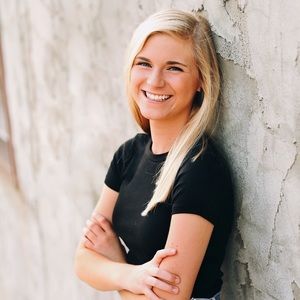 Meet your Posher, Joci